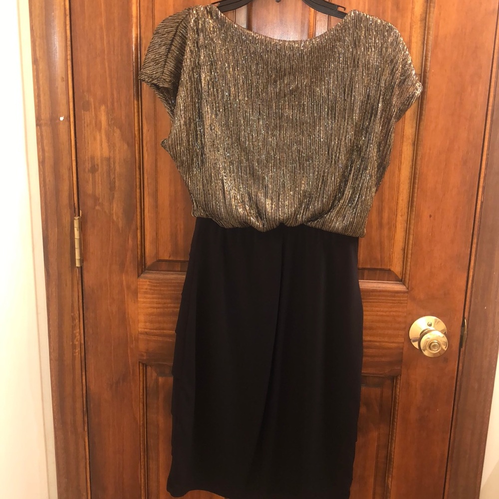 Dress - Picture 3 of 3